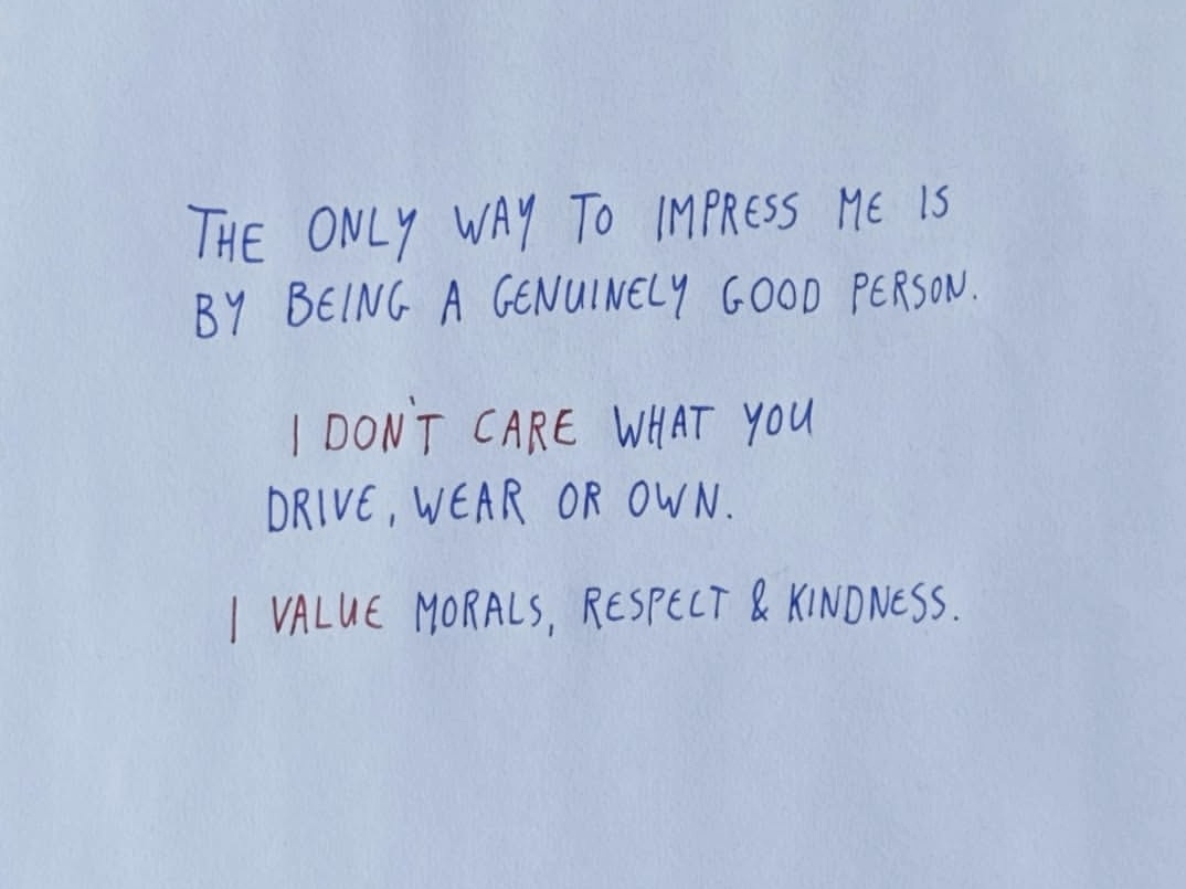 The woman (@tarmeim) on Twitter photo 