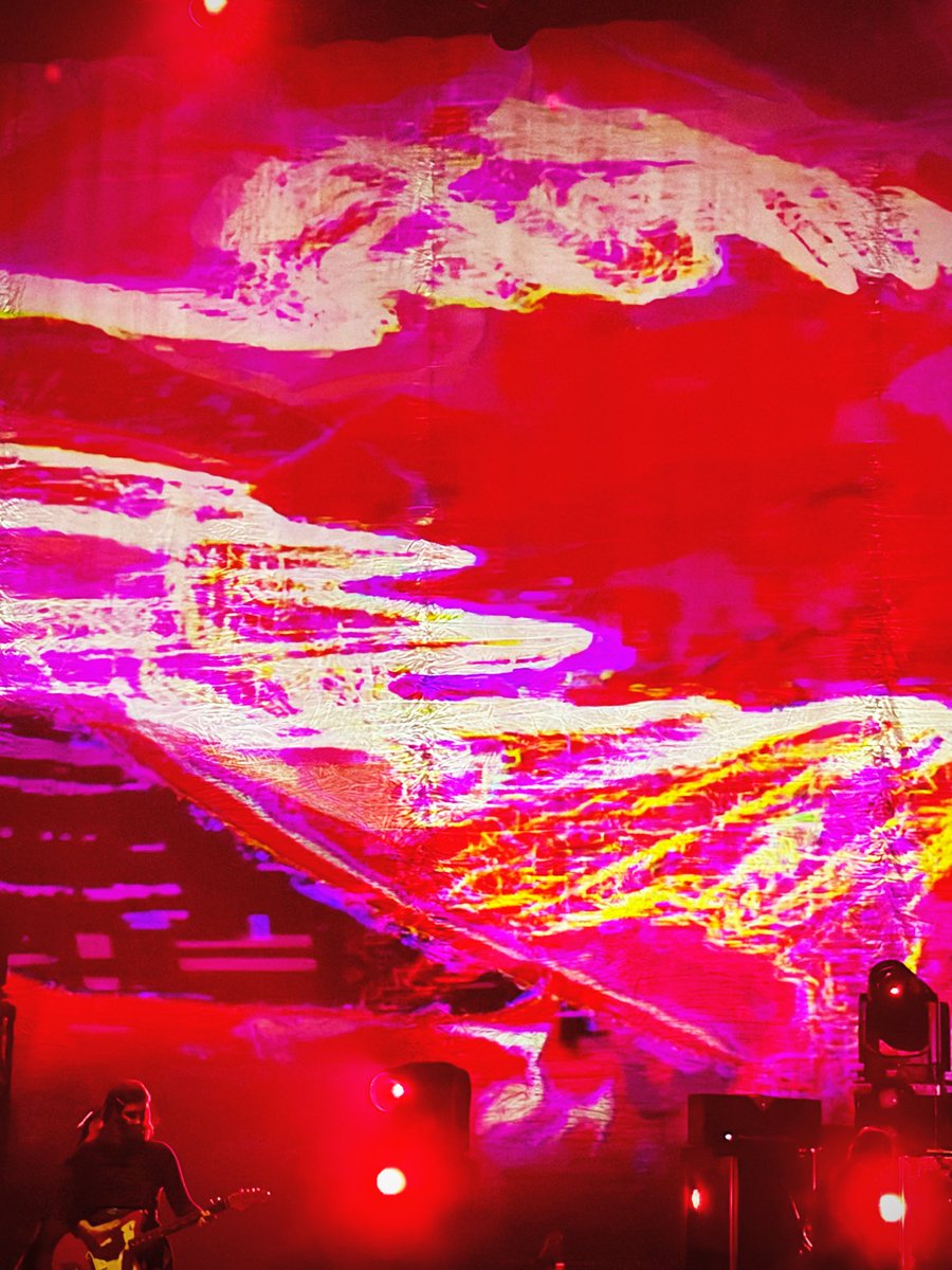 bigsoup1976's tweet photo. MBV❤️ https://t.co/x6pwThCh3X