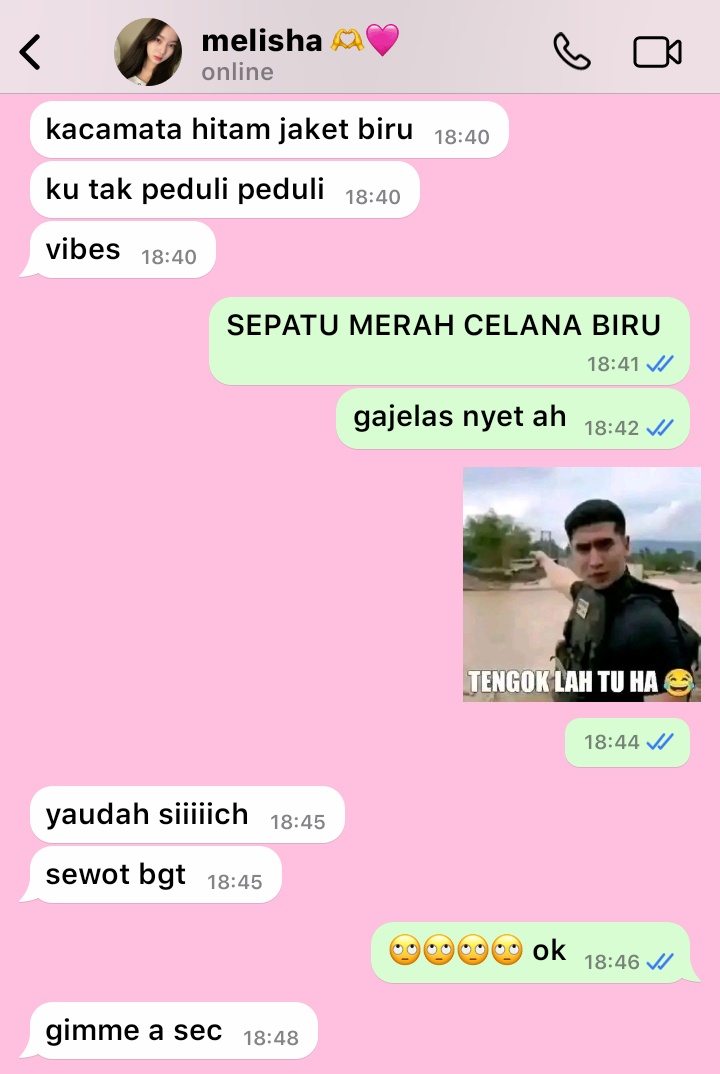 That moment you accidentally feed your enemy.
a ningning &amp; sion #flycean five tweet au; by skhoesn.