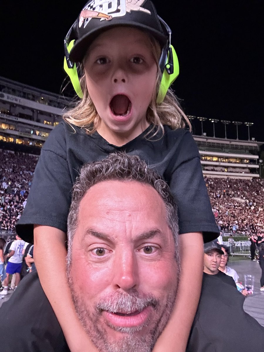 thestevenwoods's tweet image. Happy 8th Beau Beau.   You're just the coolest