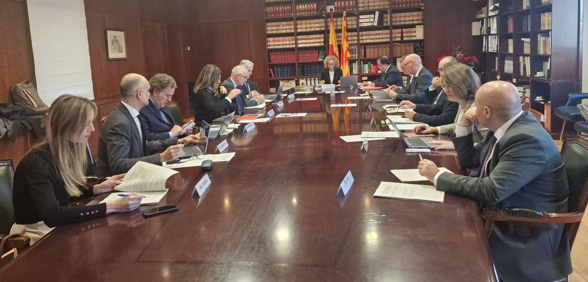 tsj_cat's tweet photo. El Ple de Sala de Govern @tsj_cat ha  donat avui la benvinguda a la #jutgessa Ma del Carmen Estradé, que ha prestat jurament i s'incorpora com a integrant per la seva categoria. https://t.co/k6JZR2O8O1