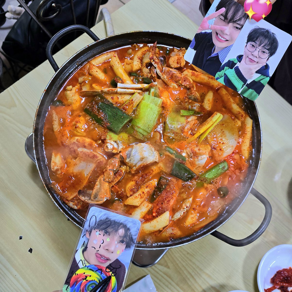 체리 tweet media