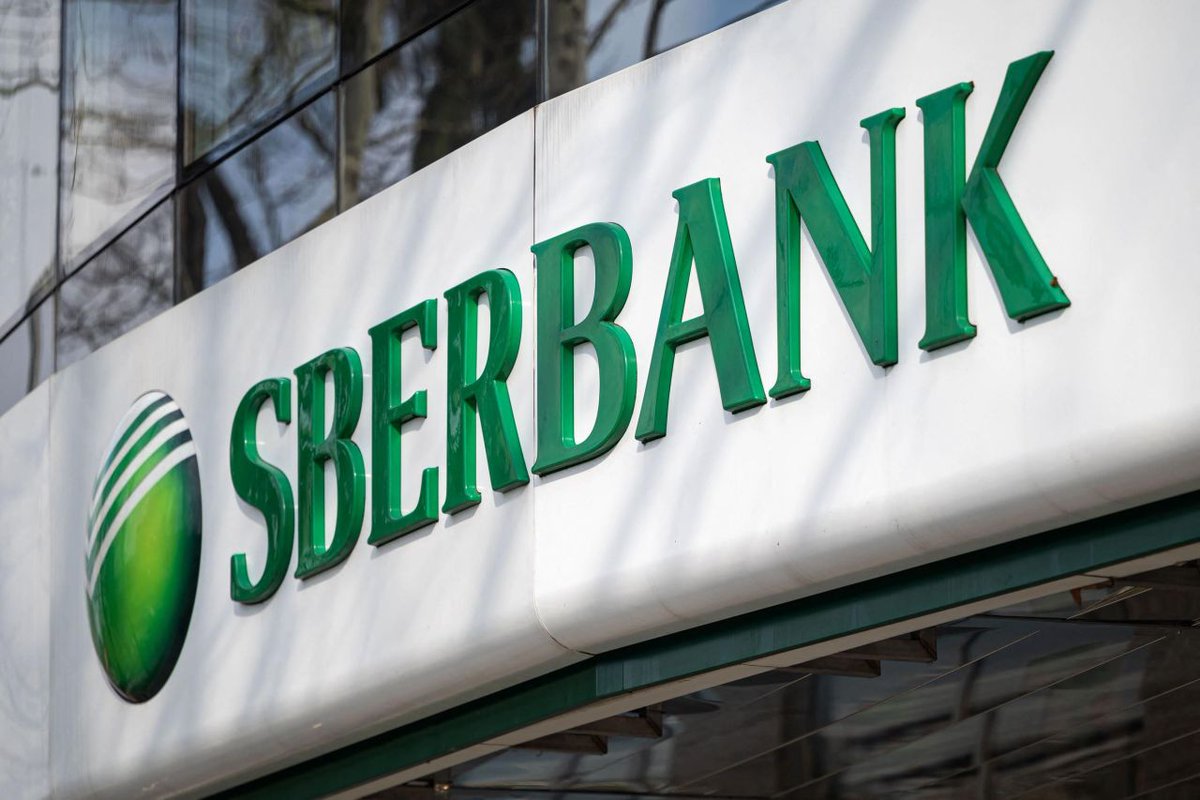 LeJournalDuCoin's tweet photo. 🇷🇺 La plus grande banque russe Sberbank se prépare à lancer des prêts adossés aux cryptomonnaies pour ses clients entreprises, en vue de l’arrivée d’un cadre réglementaire final d’ici juillet 2026. https://t.co/aRjpI9IrYB