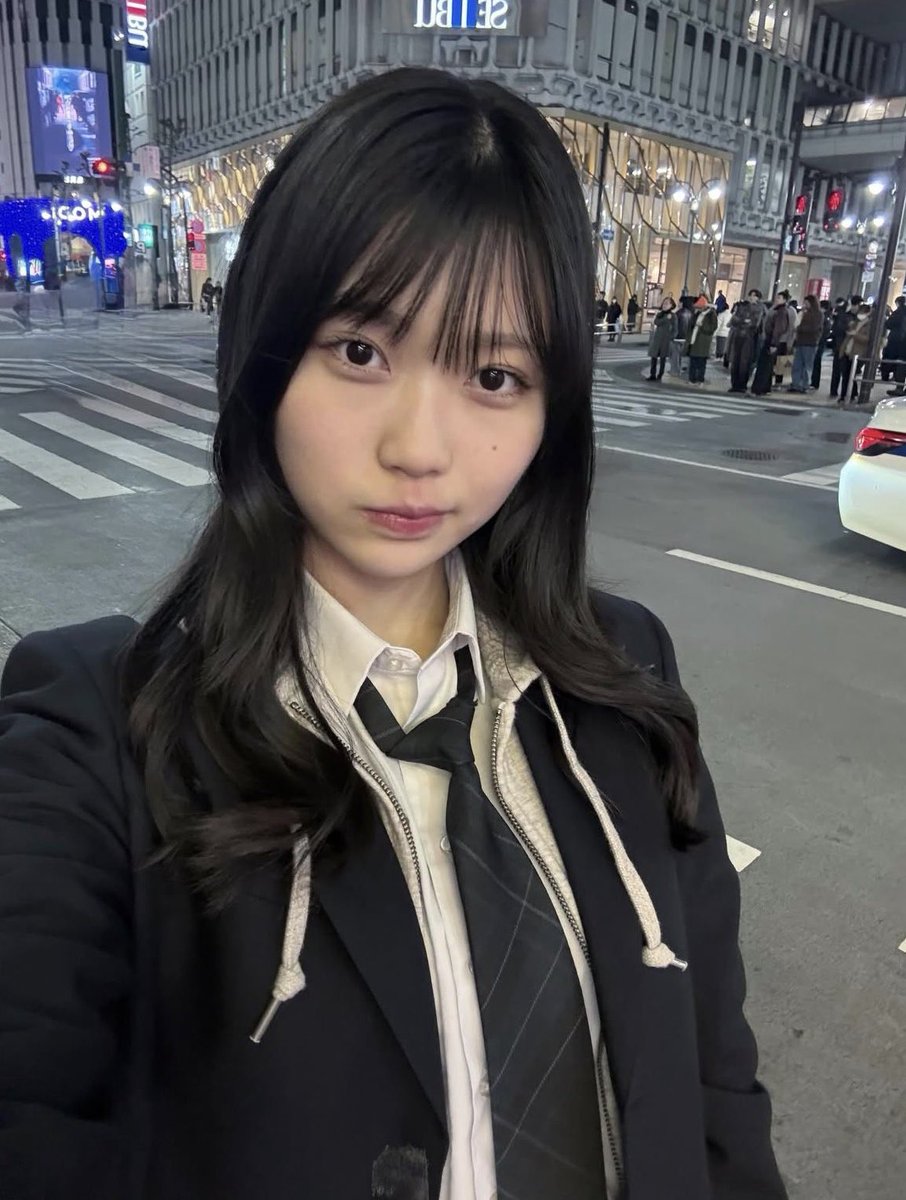 «カンコー委員会9期生オーディション»に参加しています！🏫🌟
⁡
2/8(日)までSNS審査があるので、いいね、コメント、RTお願いします！🙏🏻
⁡
制服にグレーパーカーを合わせてみました！🩶
⁡
パーカーを着るだけで一気に韓国感がでて可愛い> ̫<🇰🇷.⋆𝜗𝜚

 #カンコー委員会 #制服 #高校生 #jk #拡散希望