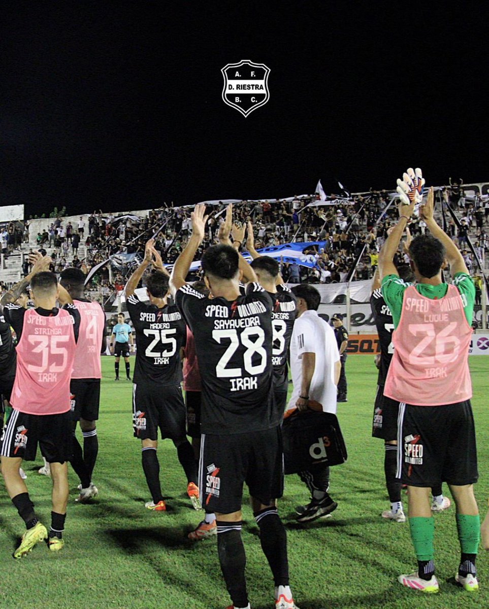 prensariestra's tweet photo. ¡Gracias por acompañarnos, Malevos! 🖤🤍🖤 https://t.co/i3GTCpEJYp
