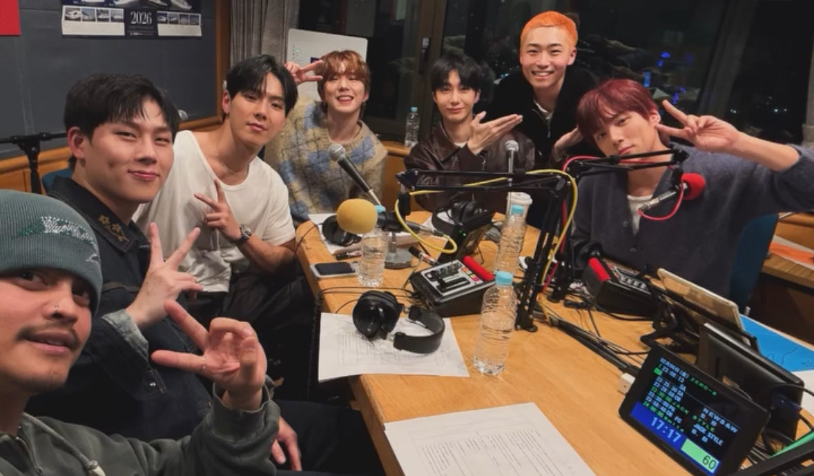 TODAYS GUEST 
MONSTA X ( <a href="/Official_MX_jp/">MONSTA X OFFICIAL JP</a> )
でした〜！🪩✨！

皆さんかっこいいし
優しいしかっこいいし…
奇跡な時間でした😭！

Beautiful Liarを歌わせて
頂きました…有難き幸せ…
しかもアドバイスまで😭
贅沢な時間をありがとうございます！

また来てくれます様に！

#MONSTA_X #ZERO8
