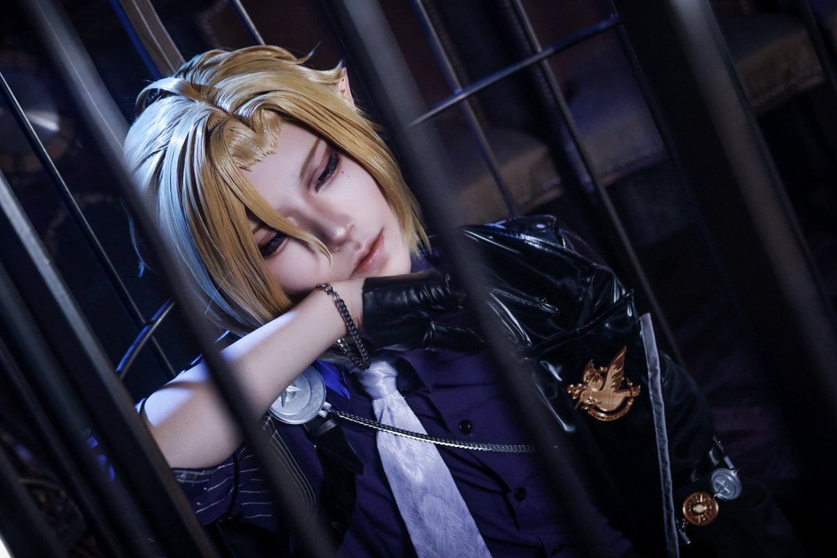 〇ストロボで時間を作る方法

・どこから光が差してるかをイメージしてストロボの位置と高さを決める
・写真の色味は統一する（夕方ならオレンジ、夜なら青）
・被写体用のストロボの光で色味や雰囲気を台無しにさせない
・ブラックミストつけたり、敢えて霞ませたりフレアを入れるとエモくなる