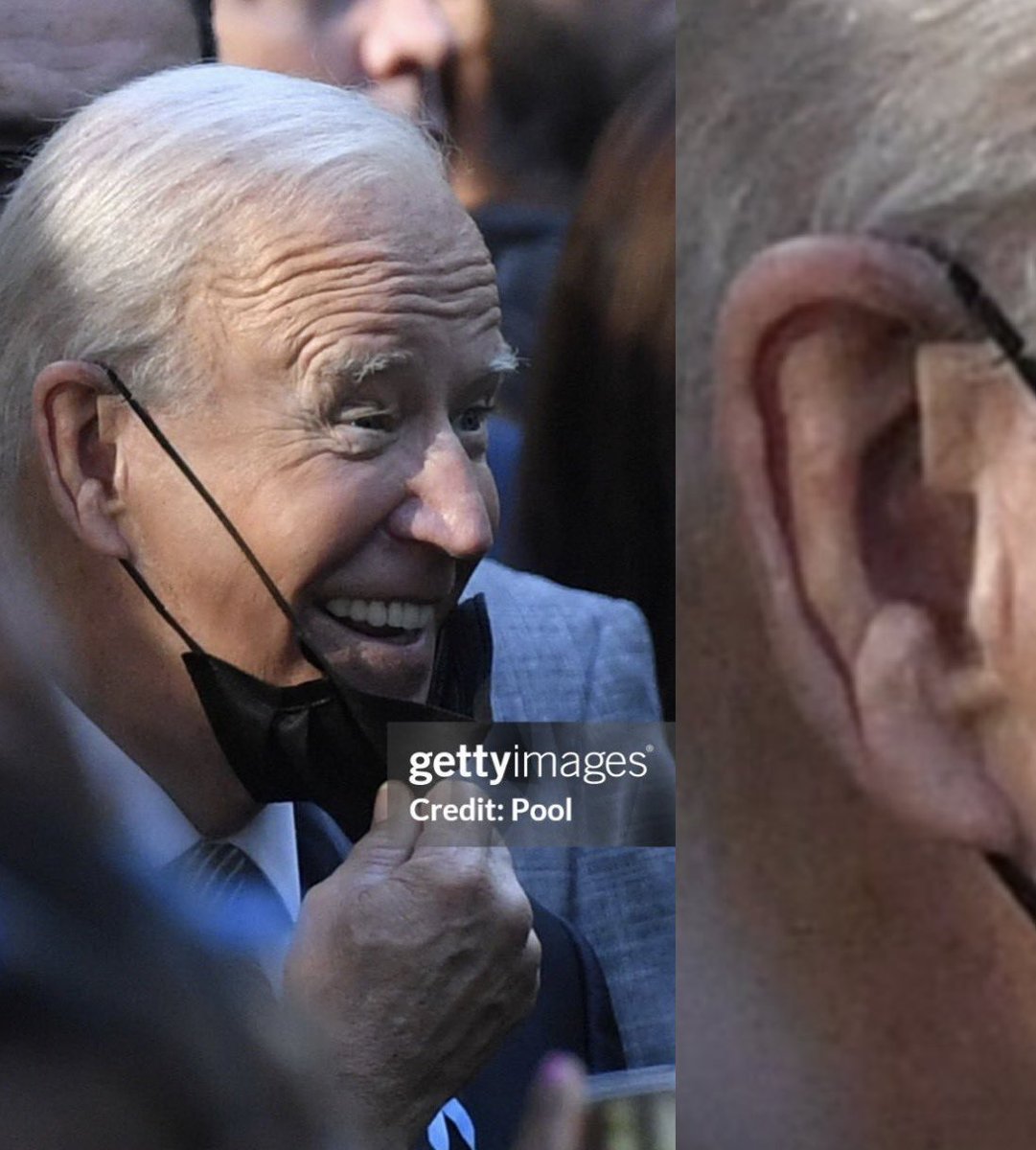 Trump_Fact_News's tweet image. 🚨DERNIÈRE MINUTE : 🇺🇸📧Un courriel figurant dans les dossiers Epstein affirme que Biden n'est pas Biden, mais un imposteur portant un masque.