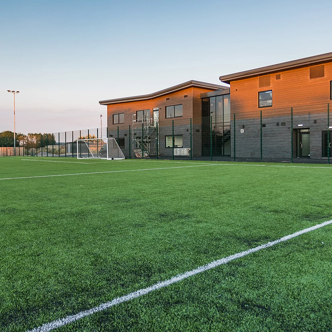 Whilst the men's game is off this weekend, there's still football to look forward to on the Fylde Coast.🙌

<a href="/FyldeWomenFC/">AFC Fylde Women</a> play host to Runcorn Linnets in the second round of the Alliance Print &amp; Design Cup this Sunday, with the game being held at the Fylde Sport and Education
