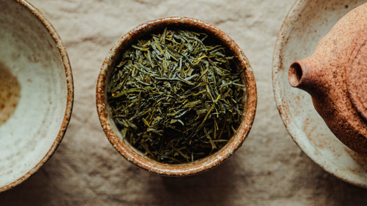 PuntaFinaNews's tweet photo. 🌱 Beber té verde es más que una tendencia: es salud, equilibrio y ritual diario. Descubre sus beneficios y algunas variedades imprescindibles 😋 https://t.co/q8aPlNBM0I https://t.co/IQB3pQj5Tn