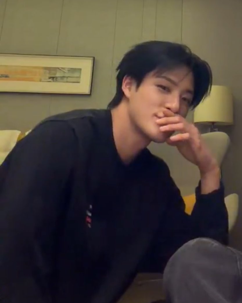 lnwmark every day i pray and cry tweet media