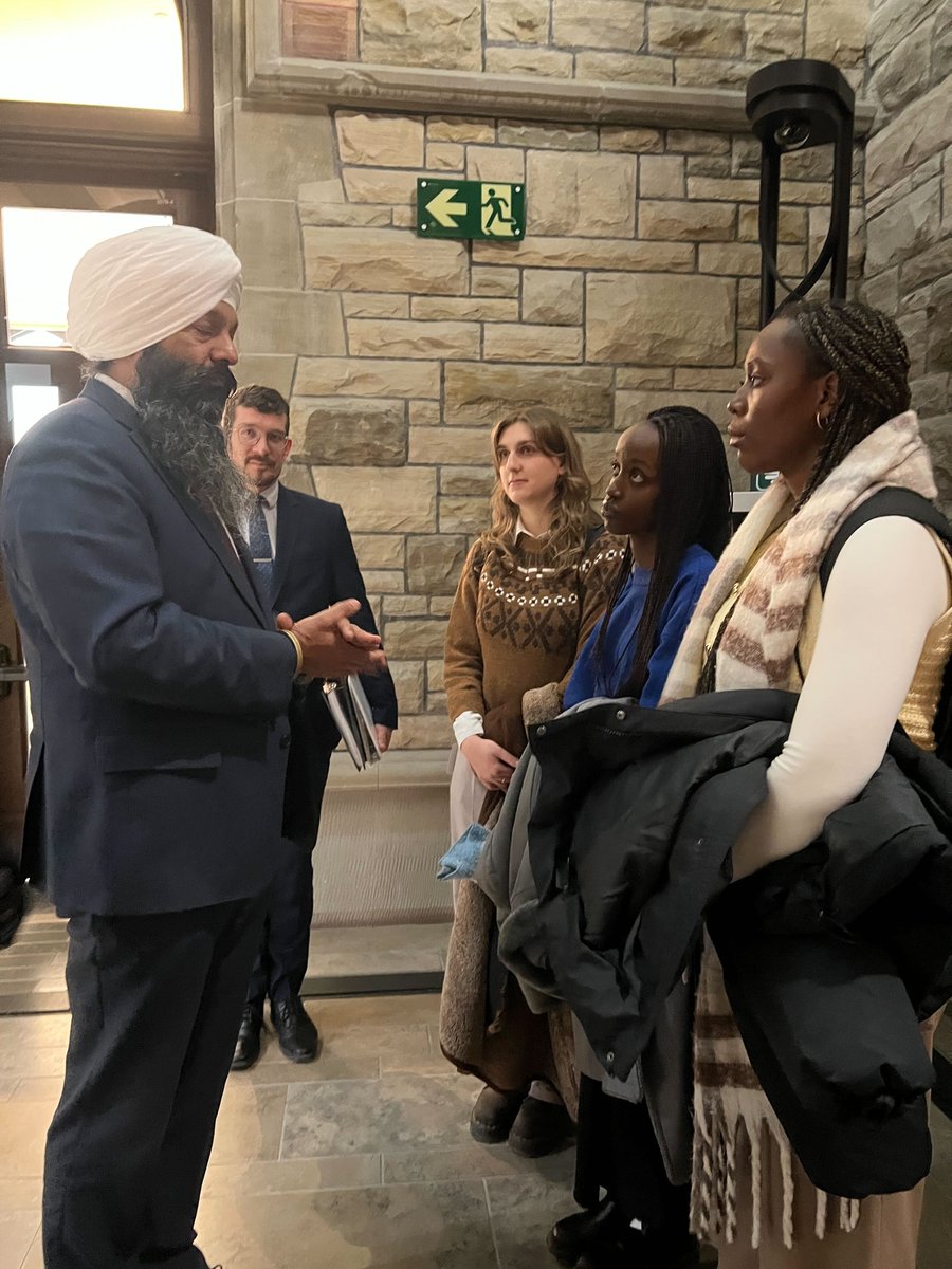 ONE_in_Canada's tweet photo. Our staff and activists were busy on the Hill this #InternationalDevelopmentWeek!  

We spoke with MPs about partnerships with Africa, amplified African excellence as co-hosts of the Official BHM After Party, and led a diaspora dialogue on the future of development cooperation.🌍 https://t.co/STLYnpFy4M