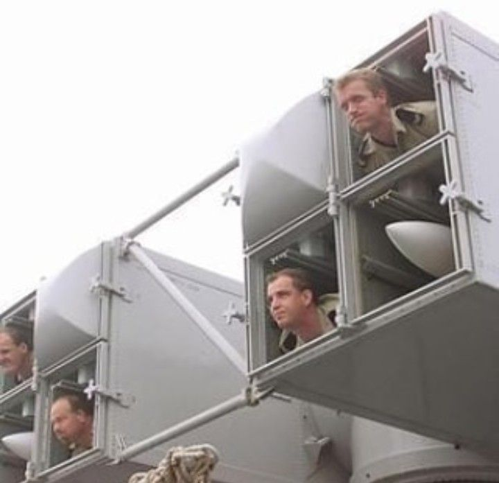 >[    m i s s i l e    ]