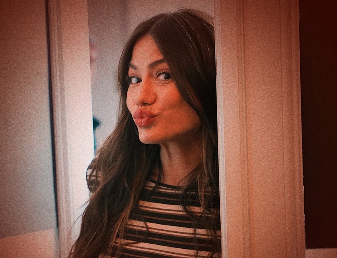 mıncırmalık birisi..🐣

#demetözdemi̇r