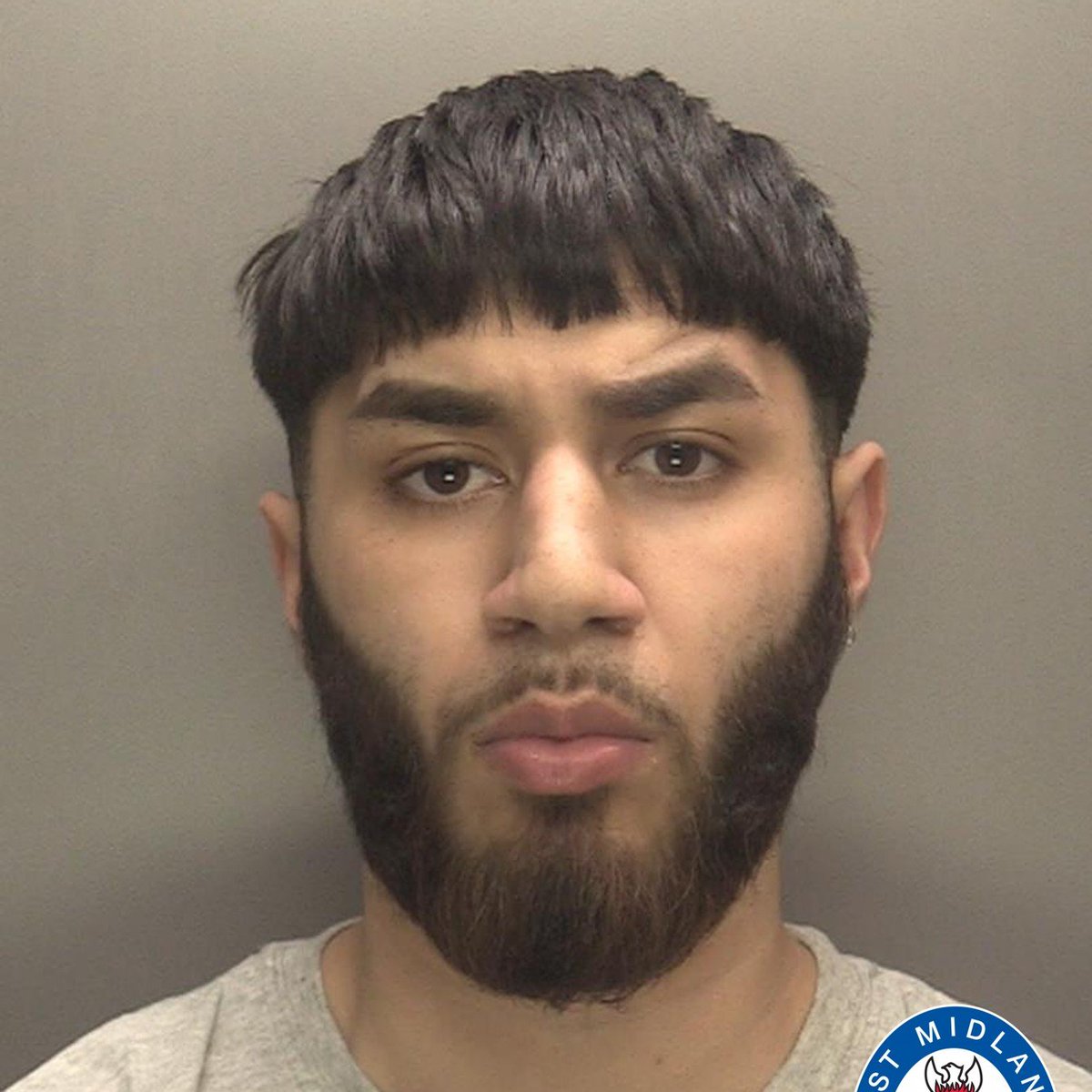 BPINewsOrg's tweet image. Three men have been convicted of murdering 22-year-old Mohammed Khan in a daylight stabbing in Walsall. A fourth was found guilty of manslaughter. 

The attack took place on Bloxwich Road in March last year and was described by a judge as “pure factional violence”. 

#UKCourts