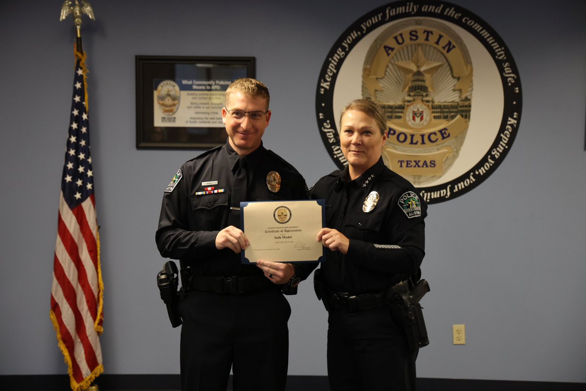 Austin Police Department tweet media