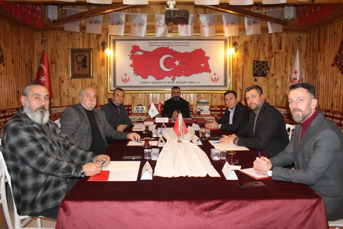 Aylık Yönetim Kurulu toplantımız, Genel Başkanımız Gazi <a href="/lokman_aylar/">Gazi Lokman Aylar</a> başkanlığında gerçekleştirilerek, şubat ayında yapılacak faaliyet ve programlarımıza ilişkin kararlar alındı.
<a href="/TC_icisleri/">T.C. İçişleri Bakanlığı</a> 
<a href="/tcailesosyal/">T.C. Aile ve Sosyal Hizmetler Bakanlığı</a> 
<a href="/VakiflarGM/">VAKIFLAR GENEL MÜDÜRLÜĞÜ</a>