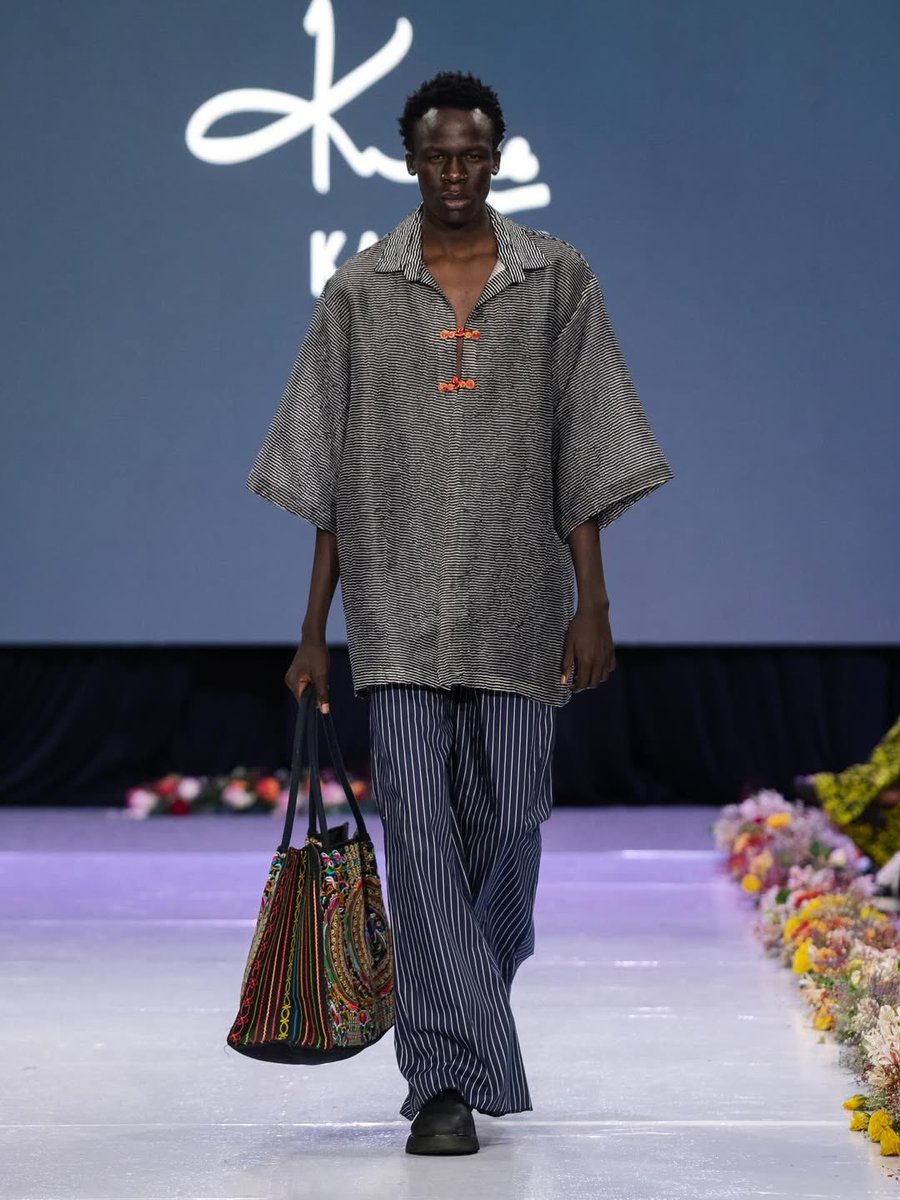 Deeds Magazine tweet media