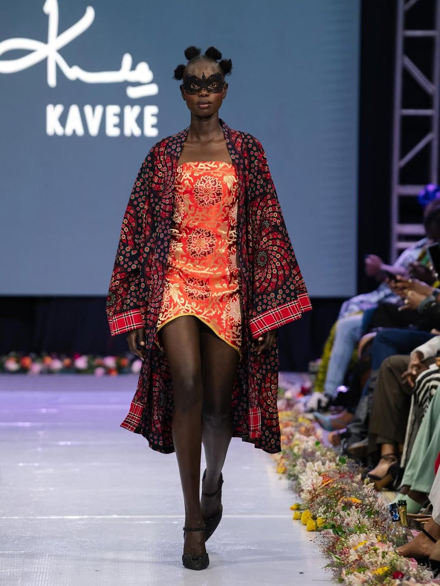 Deeds Magazine tweet media