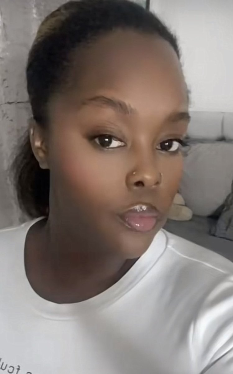 A heartbroken mum has paid tribute after the unexpected death of her ‘inspiring’ daughter Aneakqua, 26, known as Neaksrose who motivated thousands with her TikTok videos. 

‘She didn’t fit in. She stood out &amp; inspired others.’ RIP Aneakqua Rose -Brown 🙏🏾🕊️
open.substack.com/pub/melissasig…