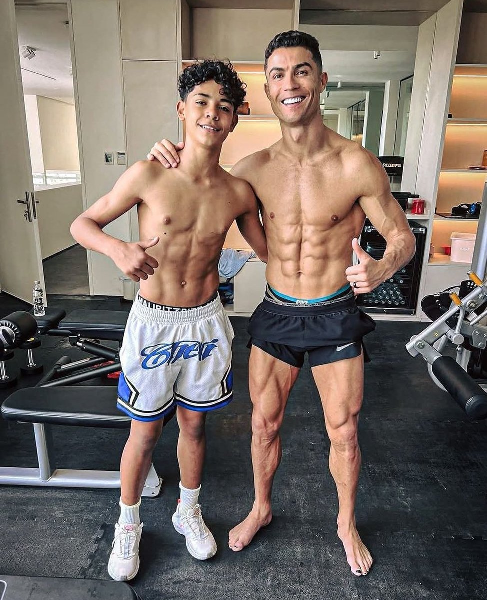 Cristiano Junior tweet media