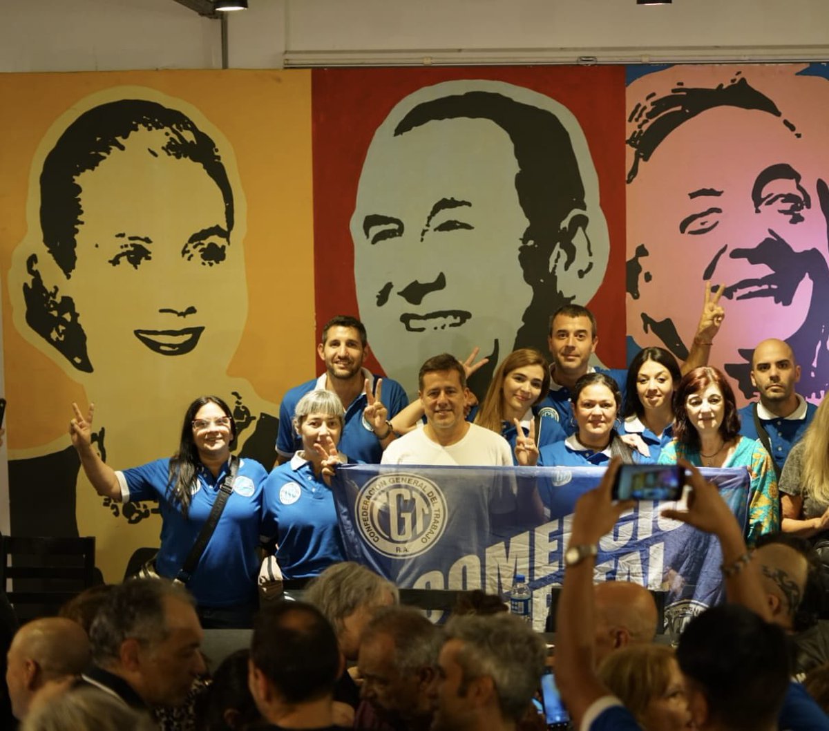 Los empleados de comercio participamos del debate junto a Kelly Olmos y <a href="/marianorecalde/">Mariano Recalde</a> para defender el trabajo digno, la organización sindical y los derechos conquistados.
Comercio va  a dar el debate sobre la reforma laboral con participación, organización y compromiso. #PJ ✌️