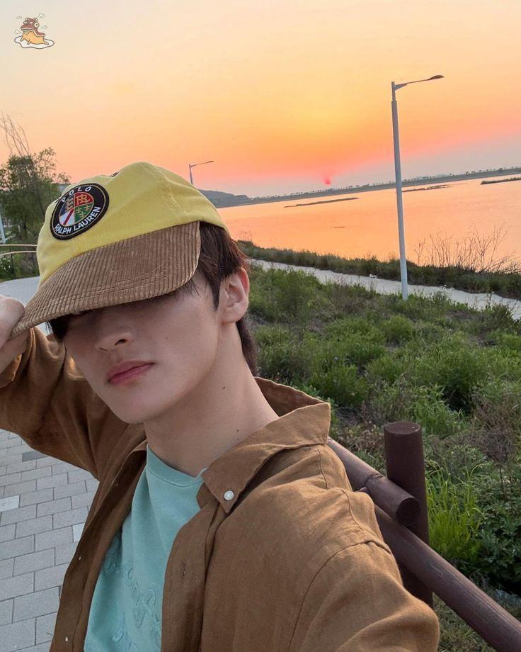 SOC-IE 💛 ˚☽˚.⋆ tweet media