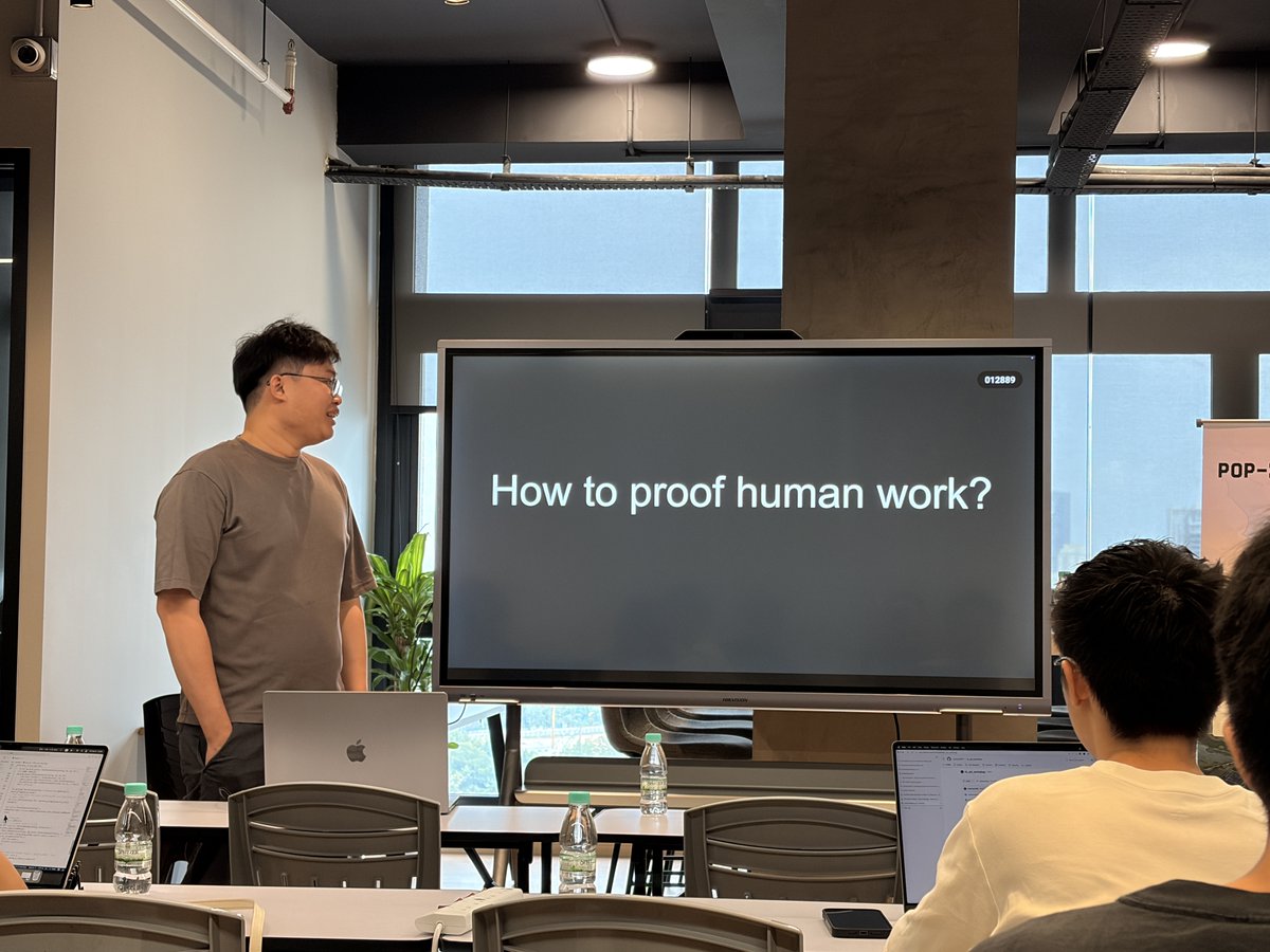 4lifemen's tweet photo. Pop-X Kuala Lumpur Day 2

Great sessions on all things ZK by @deUETH @geodelabs @ETHKL1 at @ccacc_hub https://t.co/HPPpOONPxD