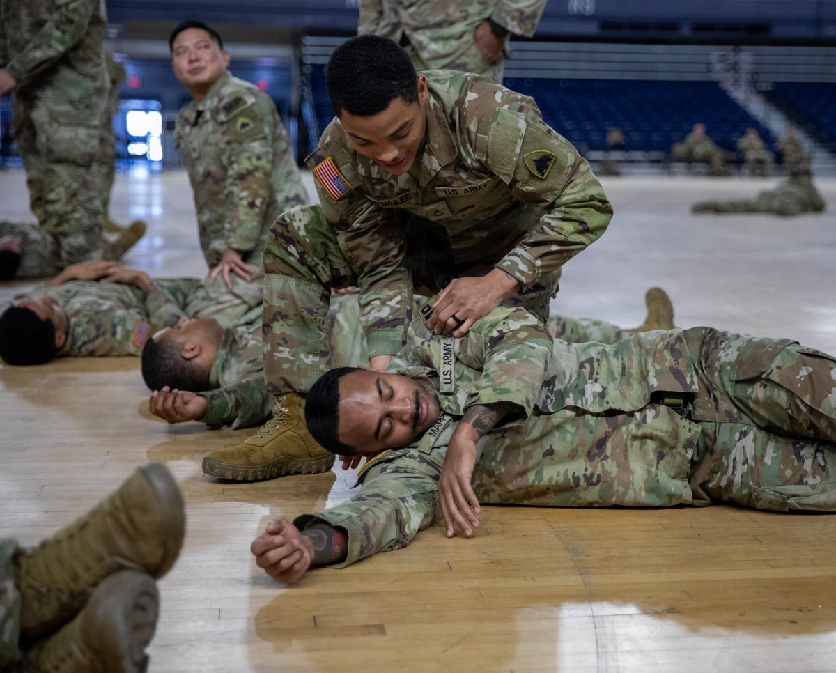 Our soldiers sharpened emergency response skills during training at the D.C. Armory, ensuring they remain ready to deploy at a moment’s notice in support of public safety across the National Capital Region. #DCSafe https://t.co/dzSLiNRLTV