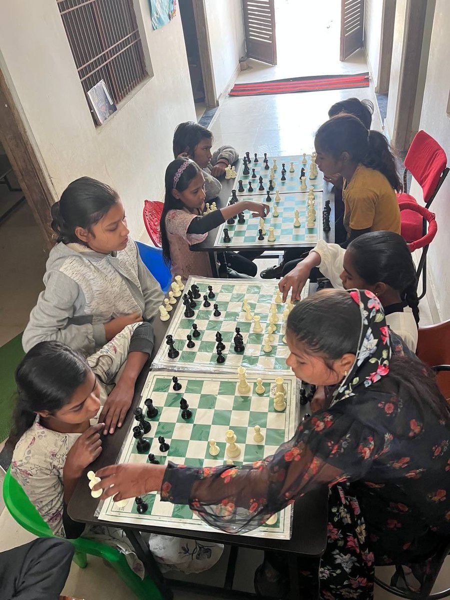 The Gift of Chess tweet media