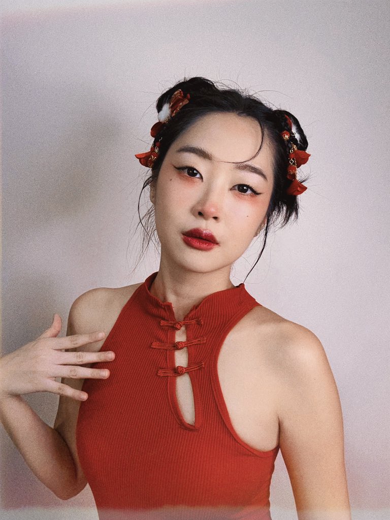 gunjiii_23's tweet photo. Chinese New Year Make up ❤️
วัยรุ่นไชน่าดอล
#chinesenewyear #makeup #makeupchallenge #ThaiStyleMakeup https://t.co/HG4WoZ1Zx8