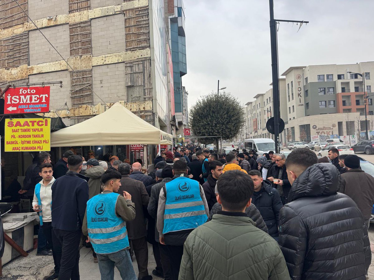 Ülkü Ocakları Malatya İl Başkanlığı olarak 6 Şubat Depreminde hayatını kaybeden vatandaşlarımız için Mevlid-i Şerif programı düzenleyip hemşehrilerimize aşure ikramında bulunduk. 

Yoğun katılım gösteren vatandaşlarımıza,Türkav İl Başkanımız ve yönetimine, geçmiş dönem MHP İl