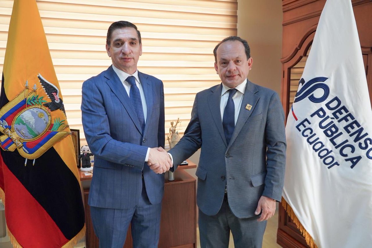 Presidente@CorteElOro en visita protocolaria al Dr. Ricardo Morales Vela, Defensor Público General del Estado, mediante reunión breve coordinan el trabajo interinstitucional, aunando esfuerzos, en beneficio de la administración de justicia en el distrito de El Oro.