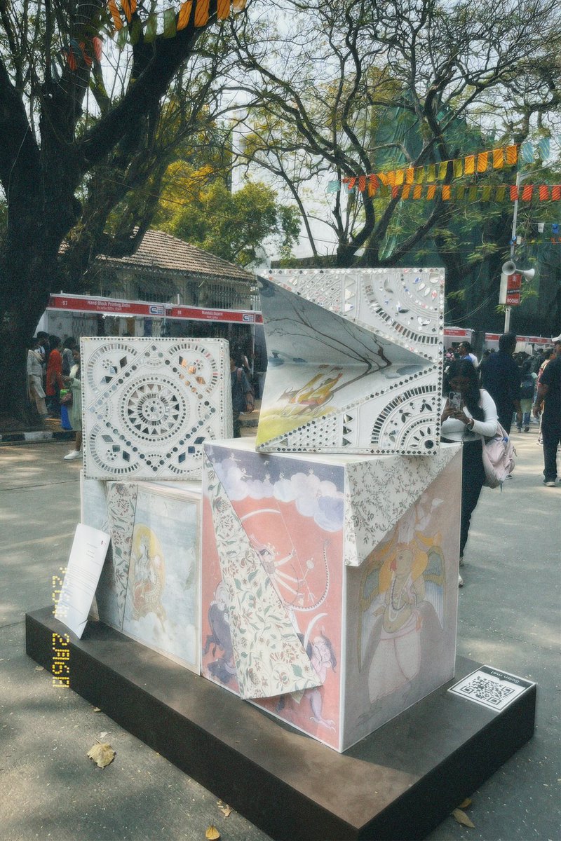 mitaleeshirsat's tweet photo. strolled around kala ghoda today https://t.co/nUOKO3CT44