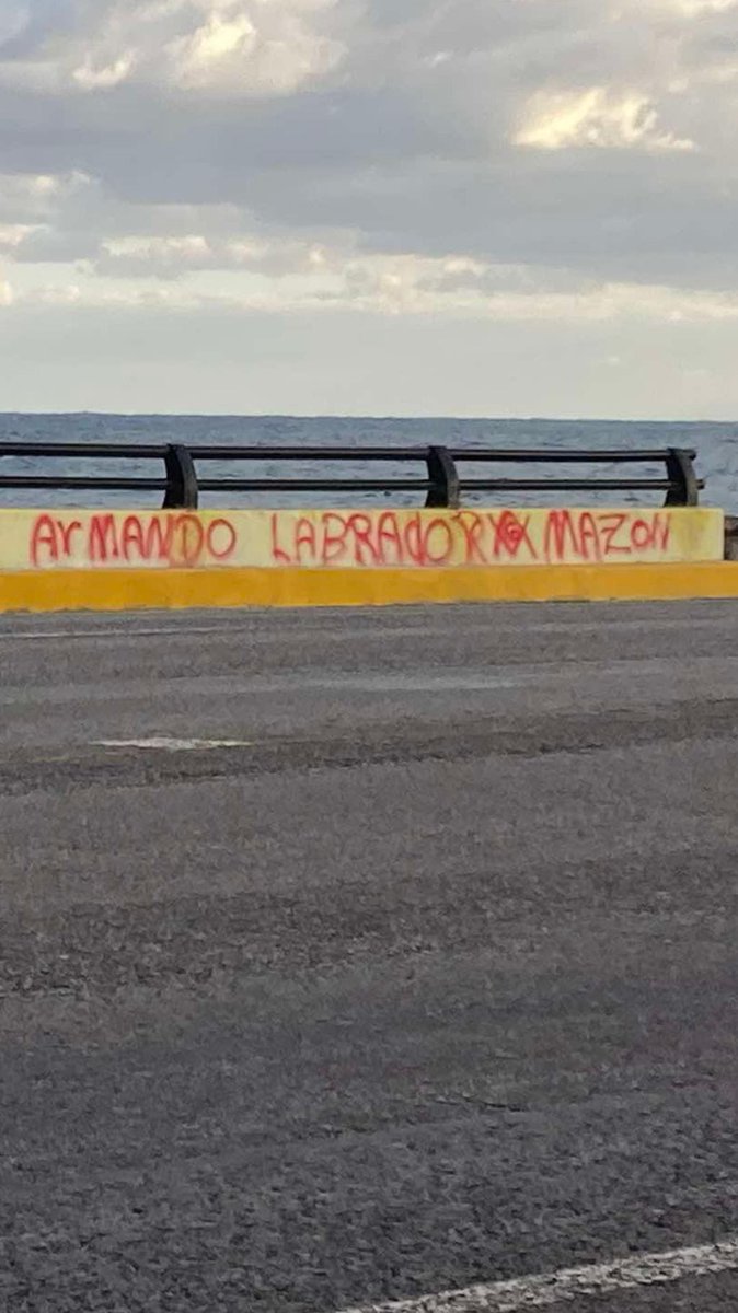 RickyCastilloG's tweet photo. Así amanece el malecón de La Habana hoy! Vía: @cuba_primero #SOSCuba #CubaPrimero https://t.co/UlN2qRaaRK