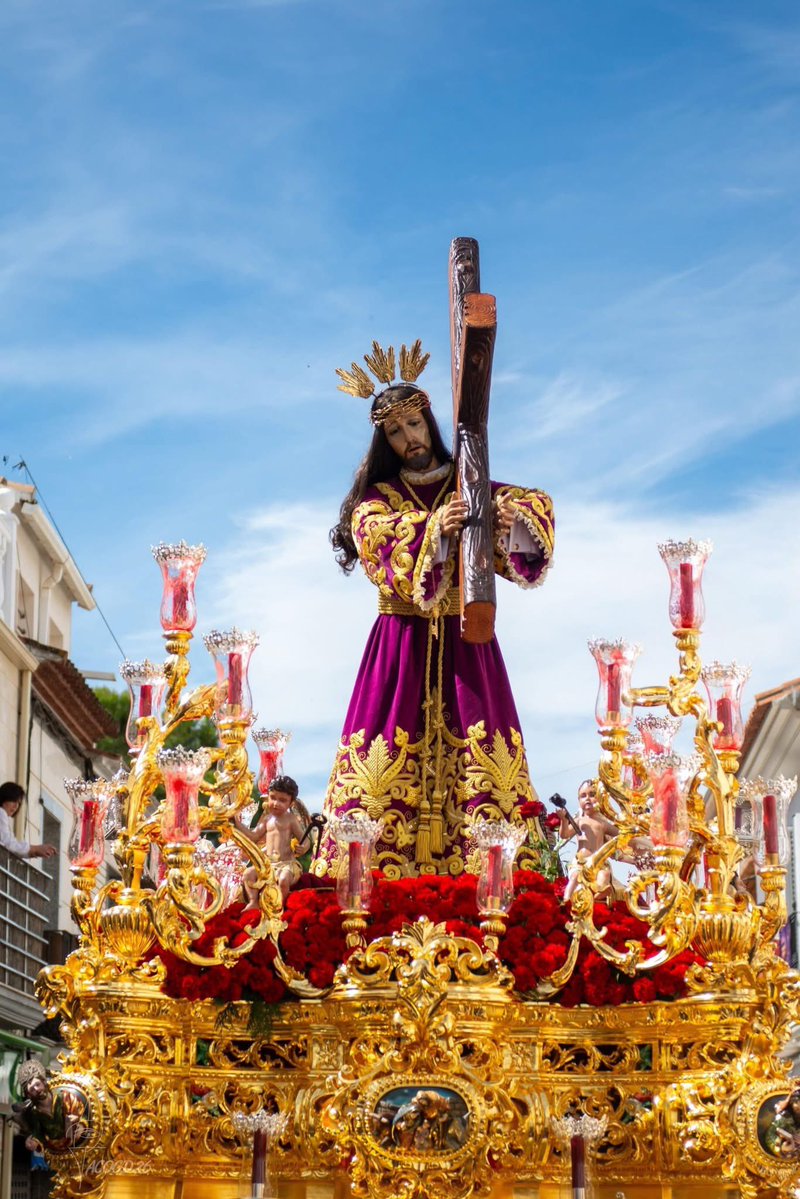 Bendito sea mi Dios y Salvador.

Hoy es Viernes del Señor. 

#SeñordeCasariche 
#ProtectorPerpetuo 
#NazarenoyEsperanza 💜⚓💚