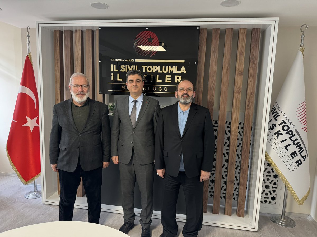 EnderunKonya's tweet photo. İstişare Kurulu Başkanımız Nurettin Soyak ve Konya Şube Başkanımız Mustafa Metin, Konya Sivil Toplumla İlişkiler İl Müdürü Sayın Özgür Karayazılı’yı ziyaret etti. https://t.co/2gC3X5wx2h