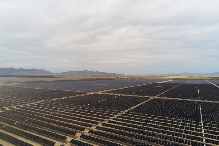 WilayahMy's tweet photo. GameChange Solar Wins 1,290 MWp Tracker Contract for Bisha Solar Project in Saudi Arabia https://t.co/ukAUYK1x3E #RenewableEnergy #SolarPower #SustainableEnergy #GreenTech #SolarTracking https://t.co/K8YzJCI4TZ