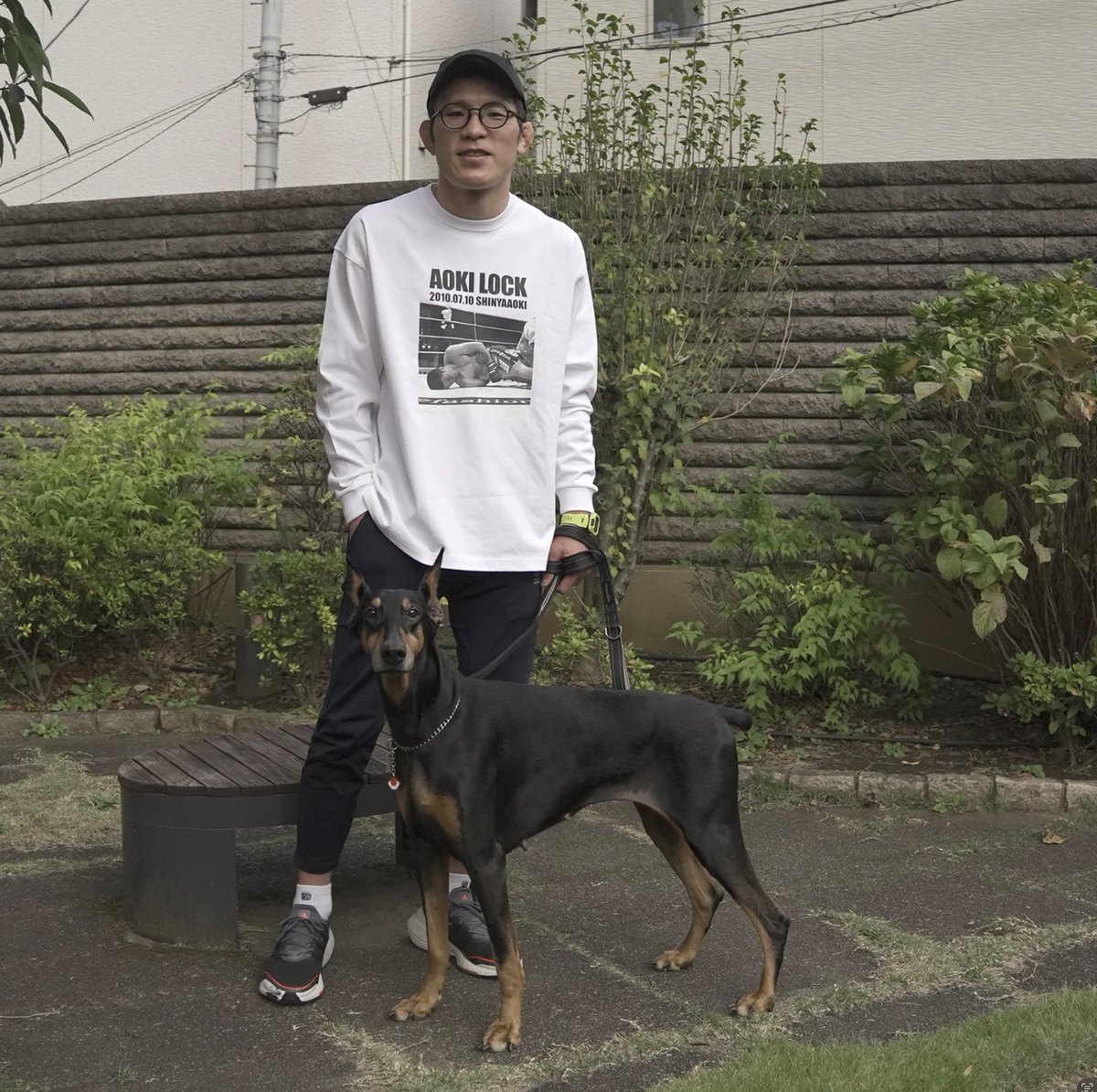 アオキロックTシャツとTEAMTシャツの余剰分の在庫を入りました！各サイズ少量ずつですが、受注できなかった方お見逃しなく！

 unspooky.jp/collections/sh…