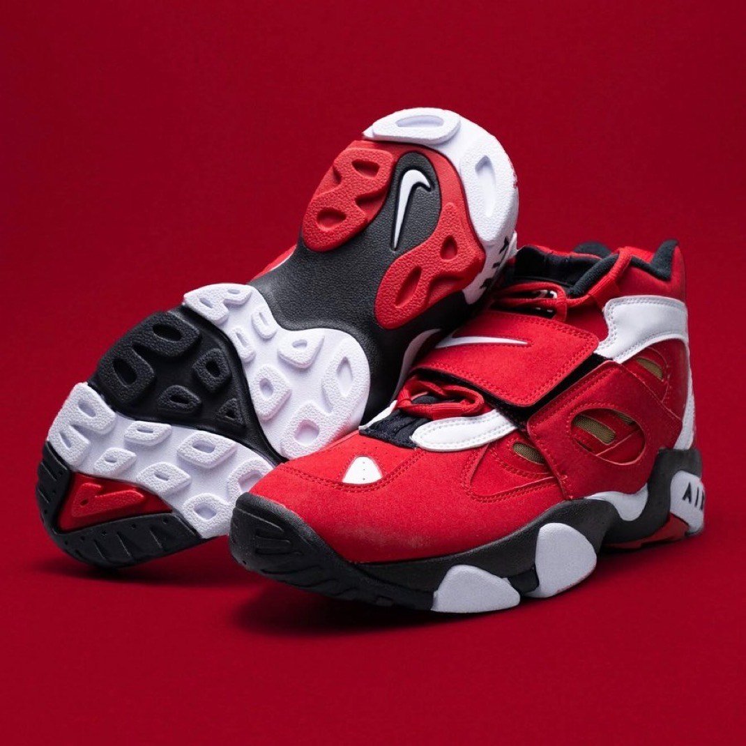 These are sold out quickly on Grinmore, will be under retail @ JD/FNL with status and try code: JDS15

JD: eldenmonitors.com/url/NhnABy2K
FNL: eldenmonitors.com/url/3MUzgtoI

Also here: 
SNKRS: eldenmonitors.com/url/rHpEfaQW
Footlocker: mavely.app.link/xExYXhwPw0b
Hibbett: eldenmonitors.com/url/z4alAfg9
Shiekh: