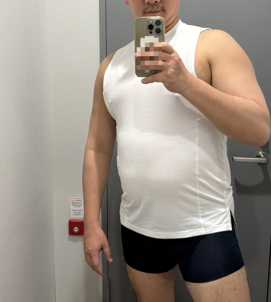 昨日口で抜いてもらったのが気持ちよかったから、今日のジムは頑張れた💪