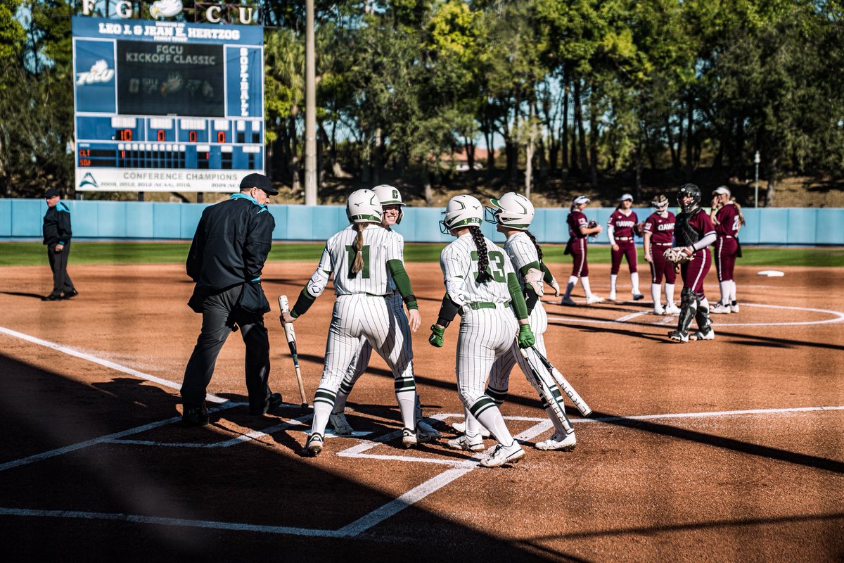 Charlotte Softball tweet media