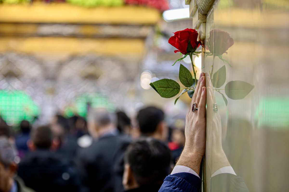AlkafeelAbbas's tweet photo. قال الامام الرضا (عليه السلام) : ( من لم يقدر على مايكفر به ذنوبه , فليكثر من الصلاة على محمد وآله , فإنها تهدم الذنوب هدما) 
"اللهم صل على محمد وآل محمد"
#العتبة_العباسية_المقدسة https://t.co/H0NMmIG7Nw