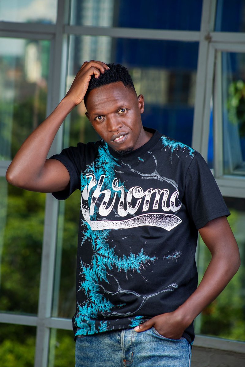 kameme101's tweet photo. #HumukaFriday tukaga oro kwirekereria na rwimbo tuingire weekend tunogokete. Tambura arata eeri tuhumuke hamwe na @Kattajkatta, @Mansaimo na @DJJey254 SMS 20014 https://t.co/3k0o2GbIeR