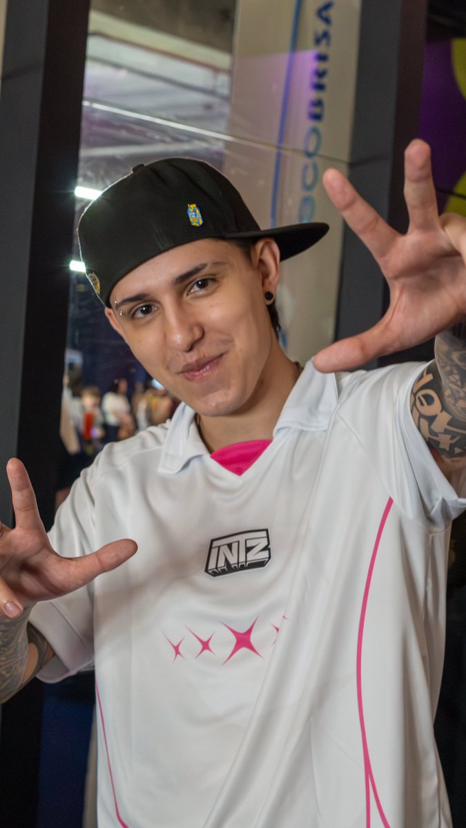 Faça que nem o nosso embaixador e vista o novo manto intrépido! 🔥

🏷️ Use o cupom: NAUTA10
📲 E garanta 10% OFF agora no link da bio!