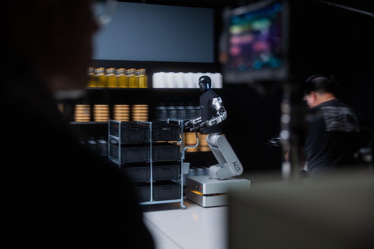 Humanoid tweet media