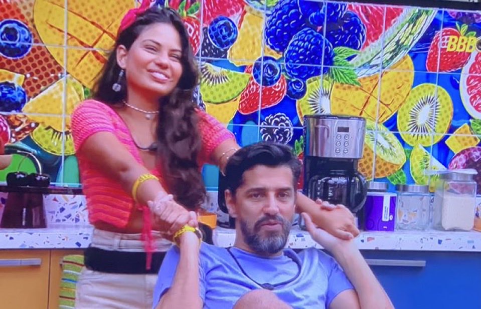 vaidesmaiar's tweet photo. Gabi está chamando o cowboy de Papito #BBB26 https://t.co/O0FR58odMU