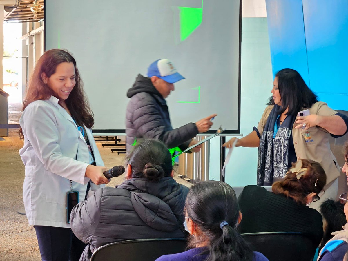 IGSS_gt's tweet image. 👩🏼‍🏫🍎 #Nutrición | CAMIP 3 Zunil del #IGSS impartió una charla nutricional dirigida a pacientes diabéticos e hipertensos, promoviendo una alimentación adecuada y hábitos saludables para prevenir complicaciones. 🥗🩺 #UnIGSSMásCercaDeTi