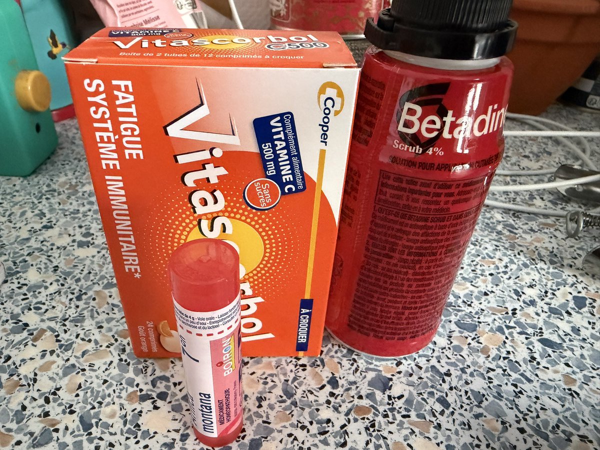 mon caillou dans la chaussure tweet media