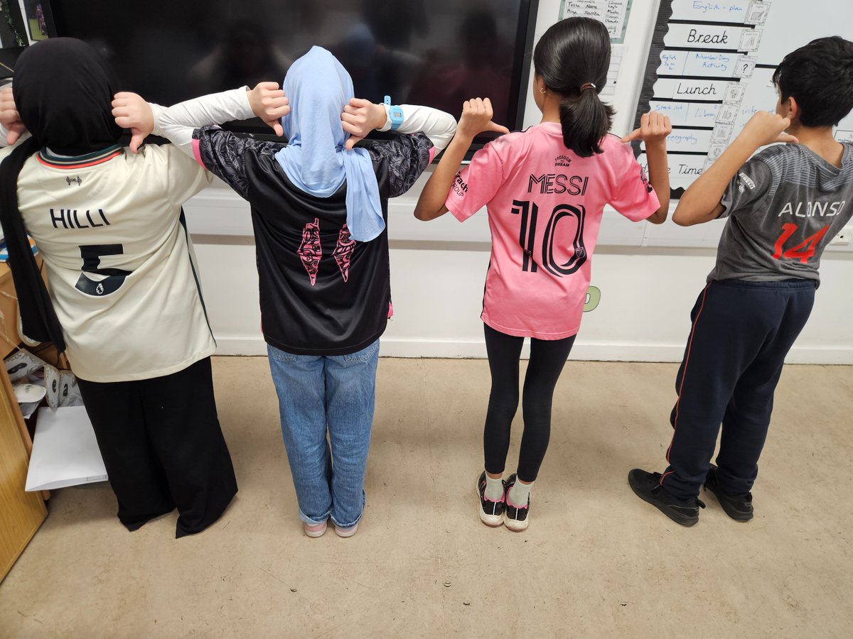 MountStewartSch's tweet photo. 6J took part in Number Day and supported the day by dressing up in a chosen number. Can you spot out calculate? #TMSSYear6 #TMSSMaths #NumberDay https://t.co/Zh01jdegEL